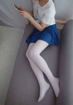 国产美女抠逼视频_1080高清免费观看