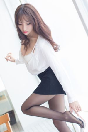 真人巨大房乳挤奶_老版国语字幕