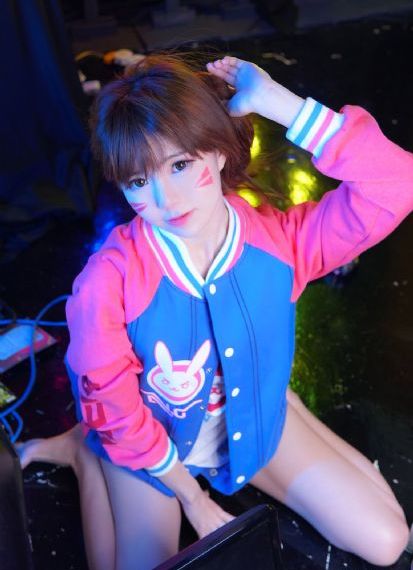 日韩av制服丝袜_欧美成人在线