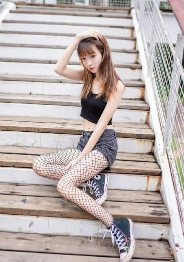 美女被到高潮喷出白_DVD高清视频播放