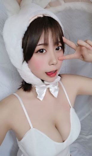 欧美经典美女图片_1080电影免费在线