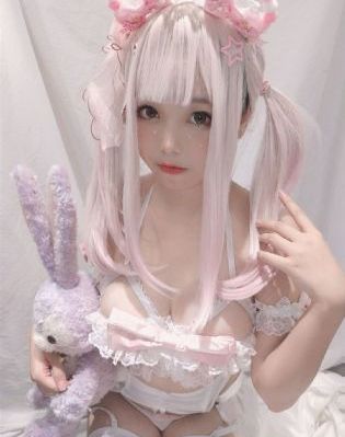 一女被两根凶猛挺蕉_日韩成人在线