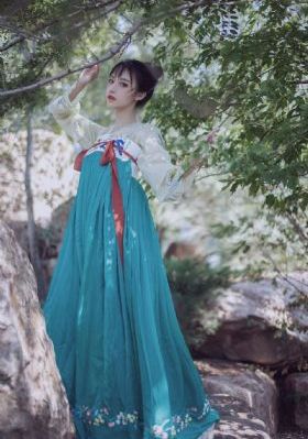 亚洲成人动漫av在线_迅雷下载电影